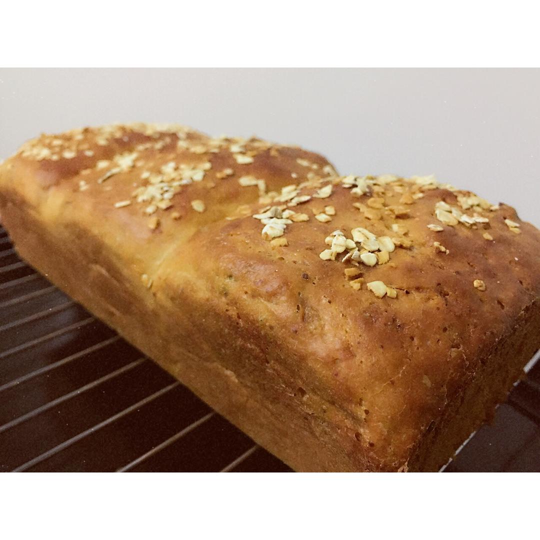基础面包制作 Basic Bread (Loaf&Roll)