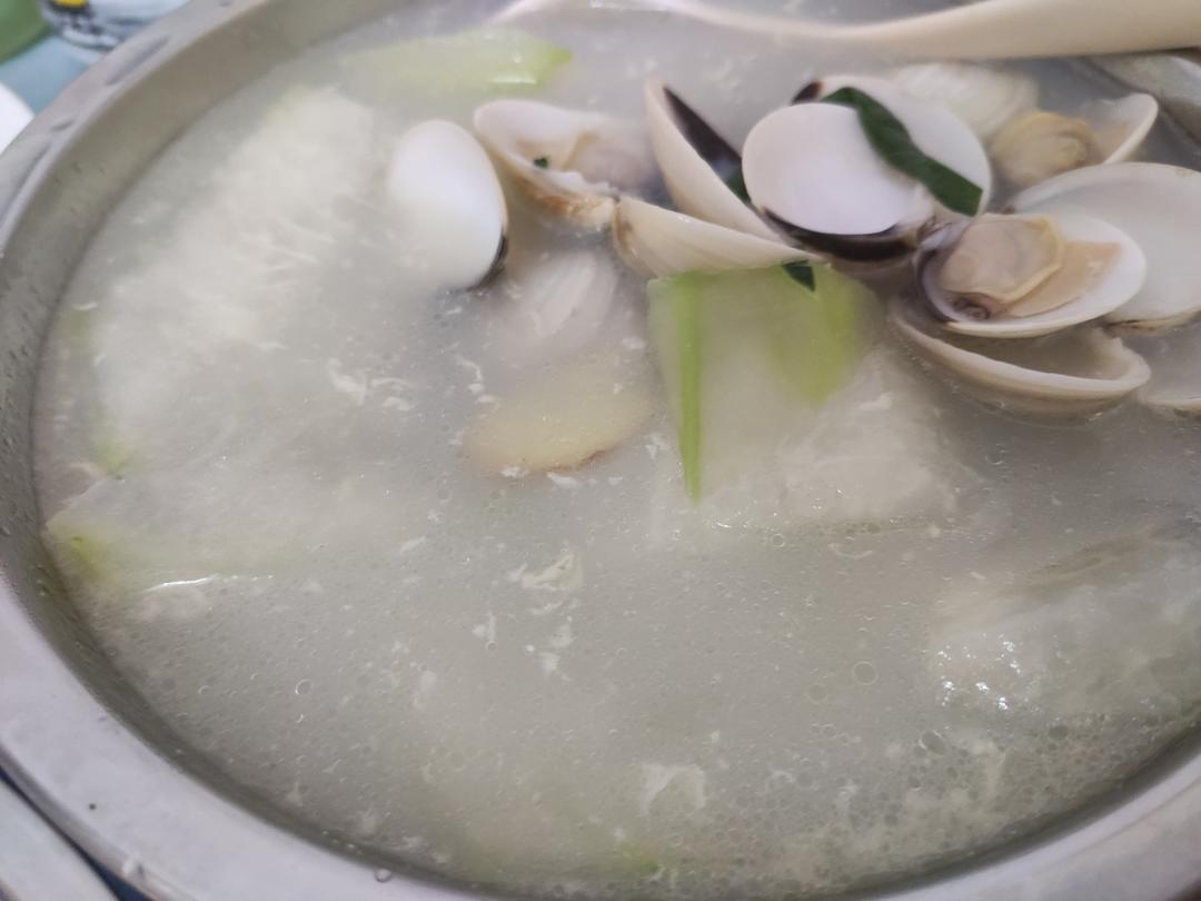 海鲜菇白贝汤