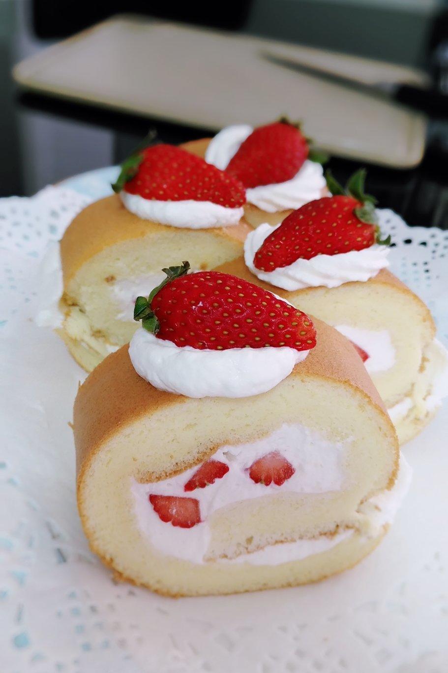 胖乎乎奶油芒果卷/不开裂不掉皮全过程详细图解烘焙视频/蛋糕篇6：「厚卷」