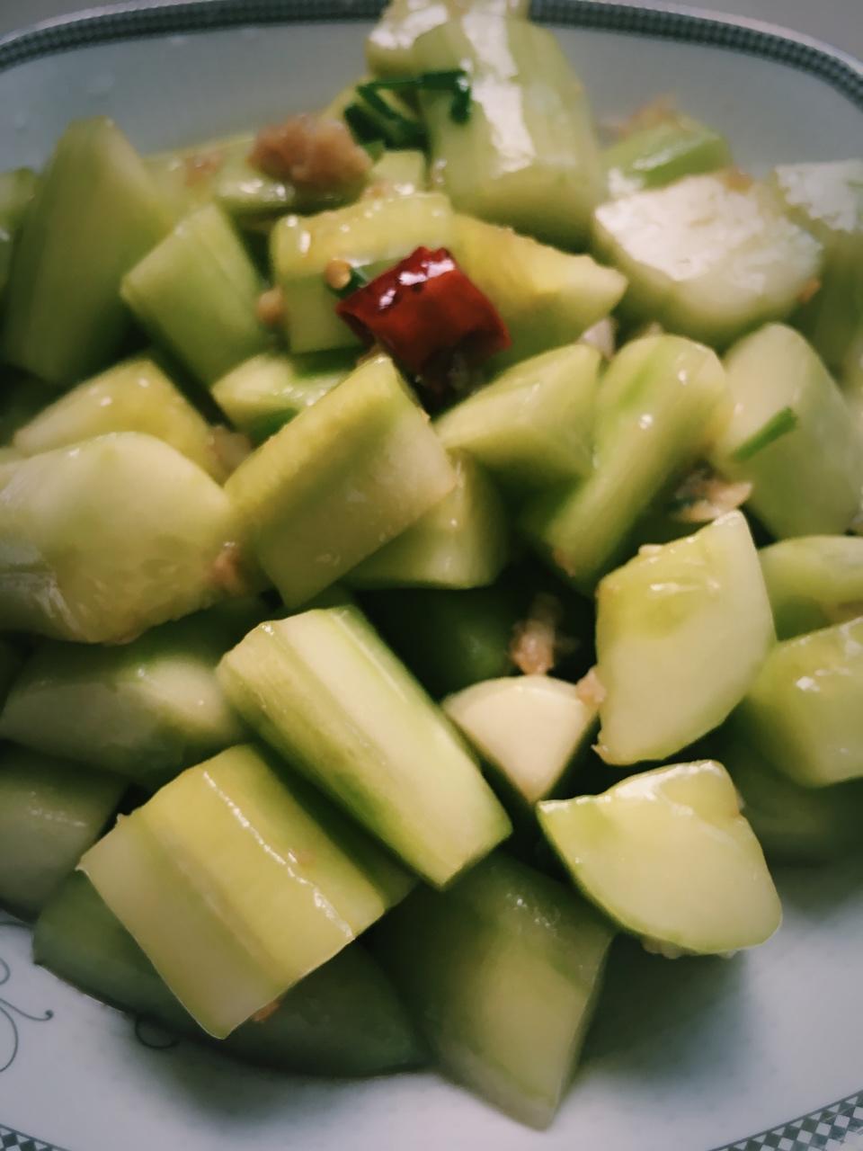 凉拌黄瓜