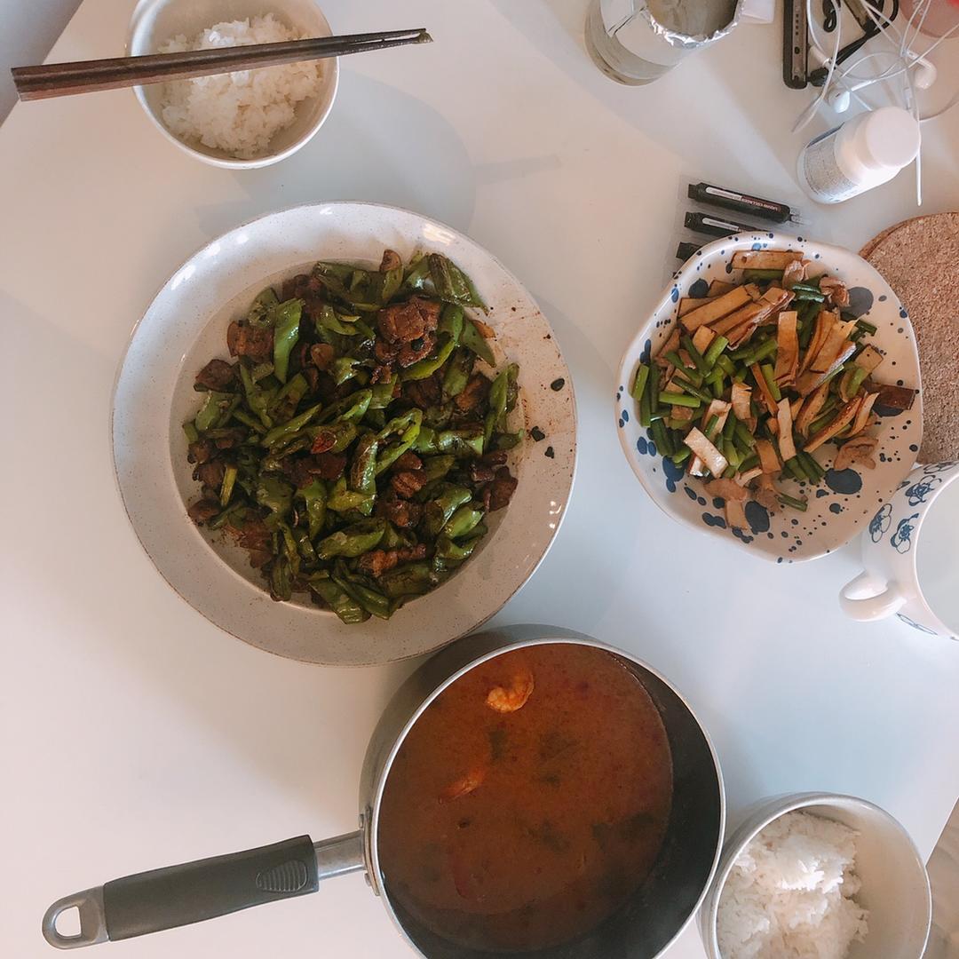 厨师长教你：“自贡小炒肉”的正宗做法，农家味十足