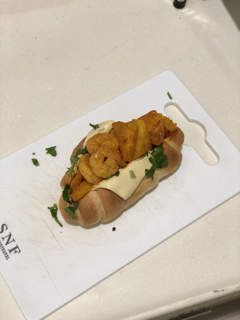 咖喱菠萝虾芝士盐面包【健康一手握】