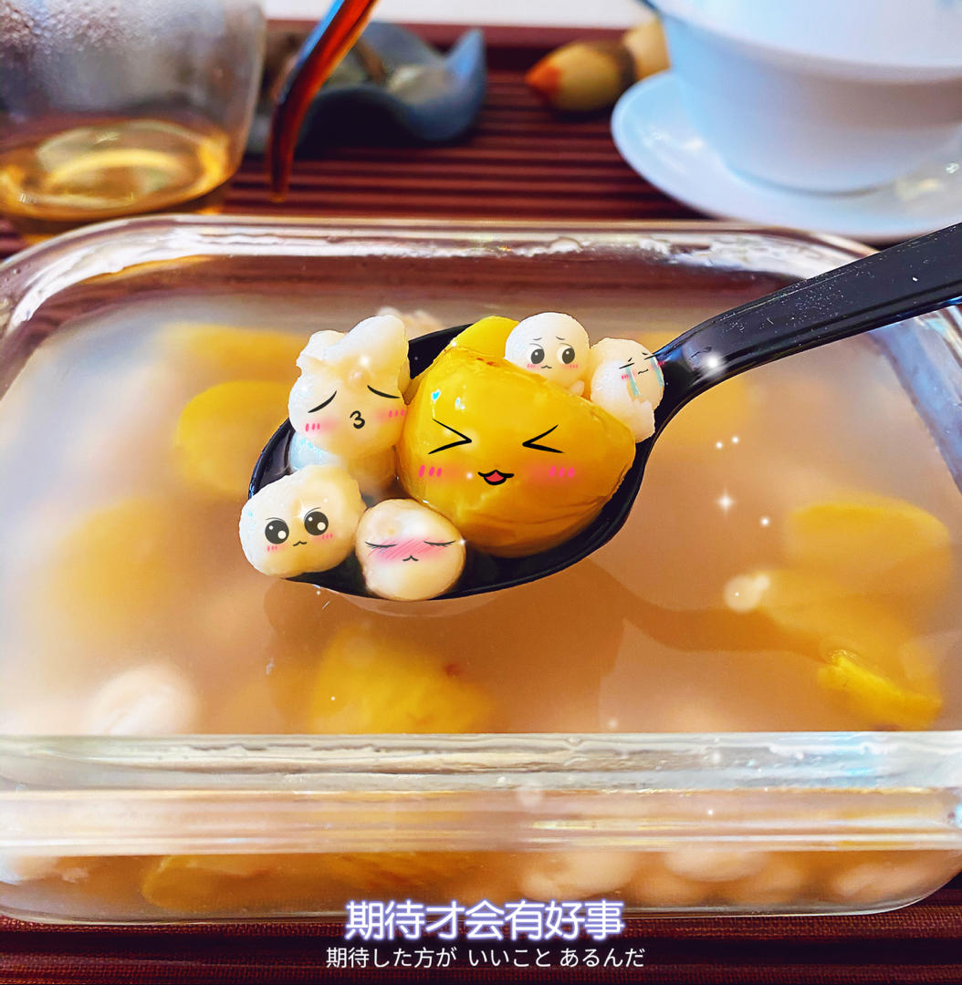 嫩栗子鸡头米甜汤