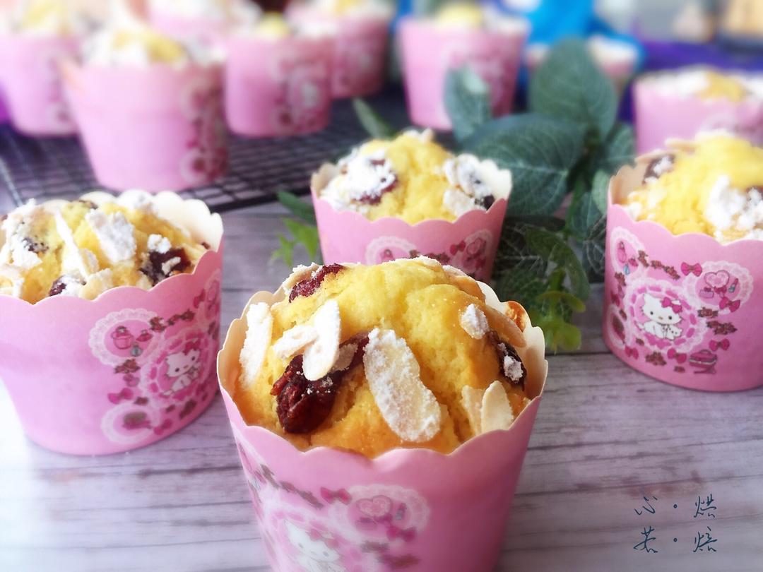 香气扑鼻的杏仁麦芬muffin