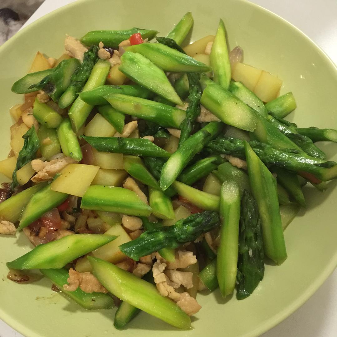 酱爆芦笋鸡胸肉