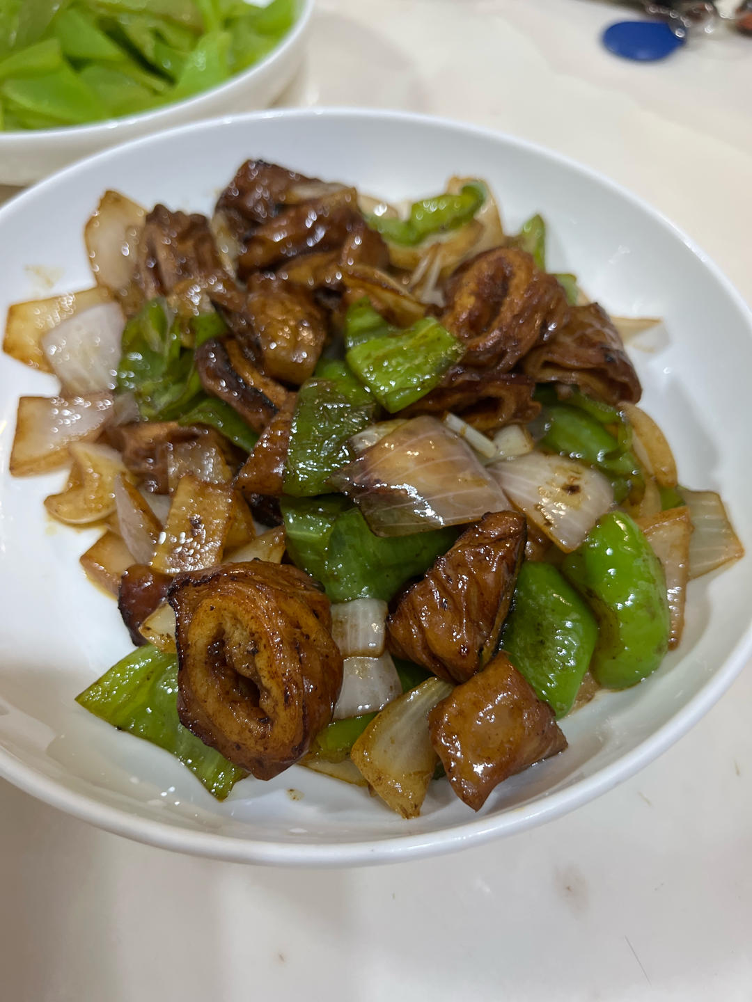 家常青椒炒肥肠