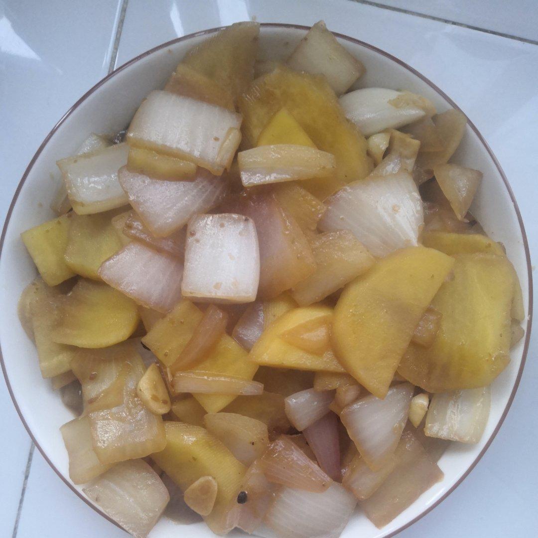 土豆炒洋葱