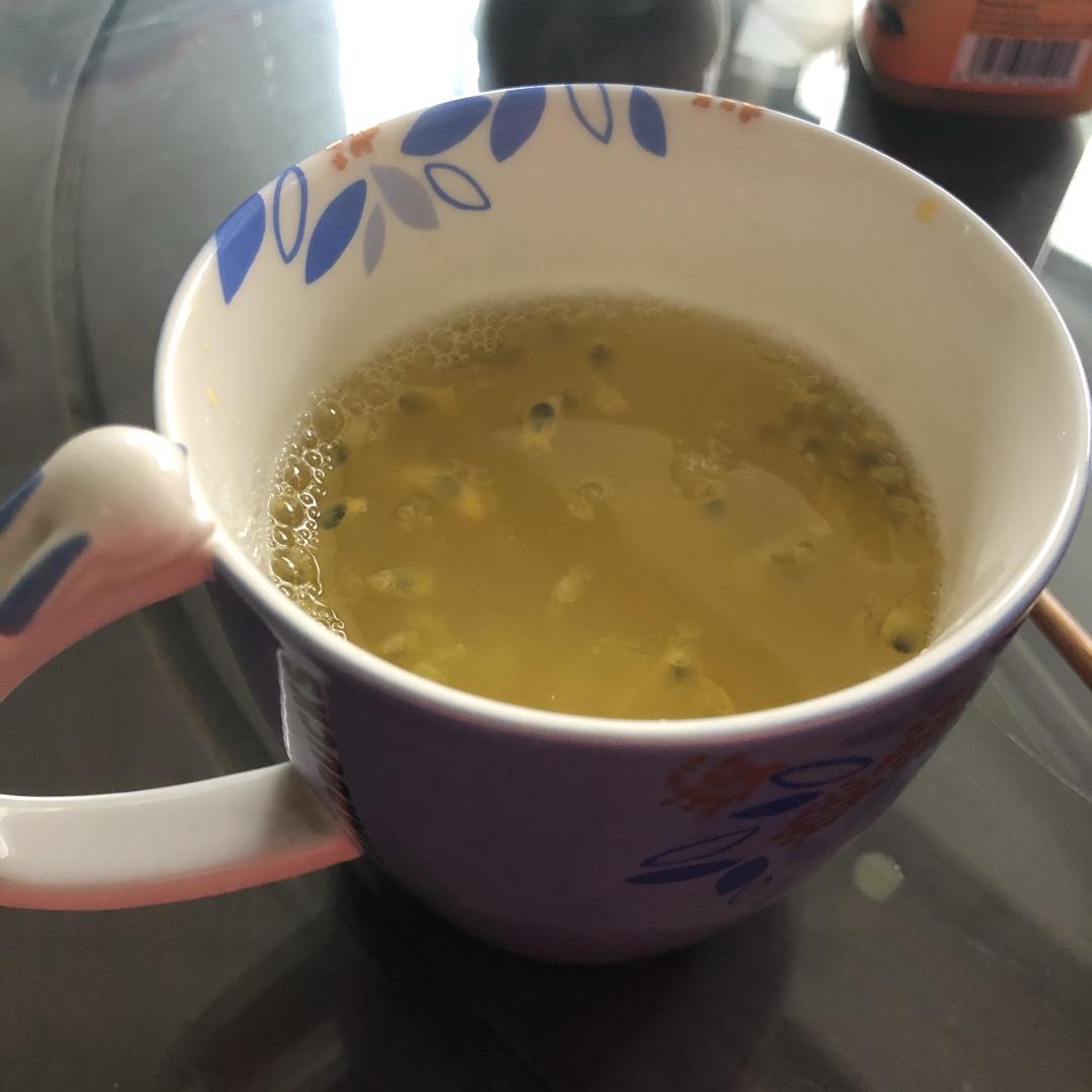 百香果的朴素吃法（百香果汁）