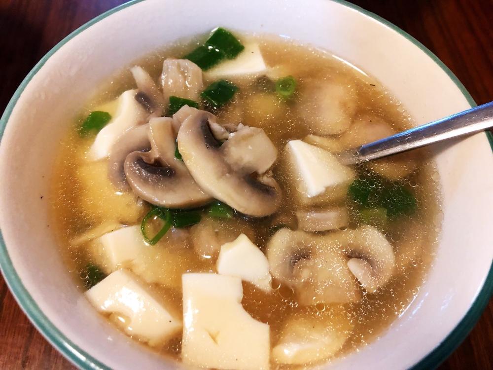 口蘑豆腐汤