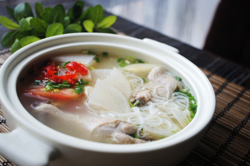 酸萝卜老鸭汤