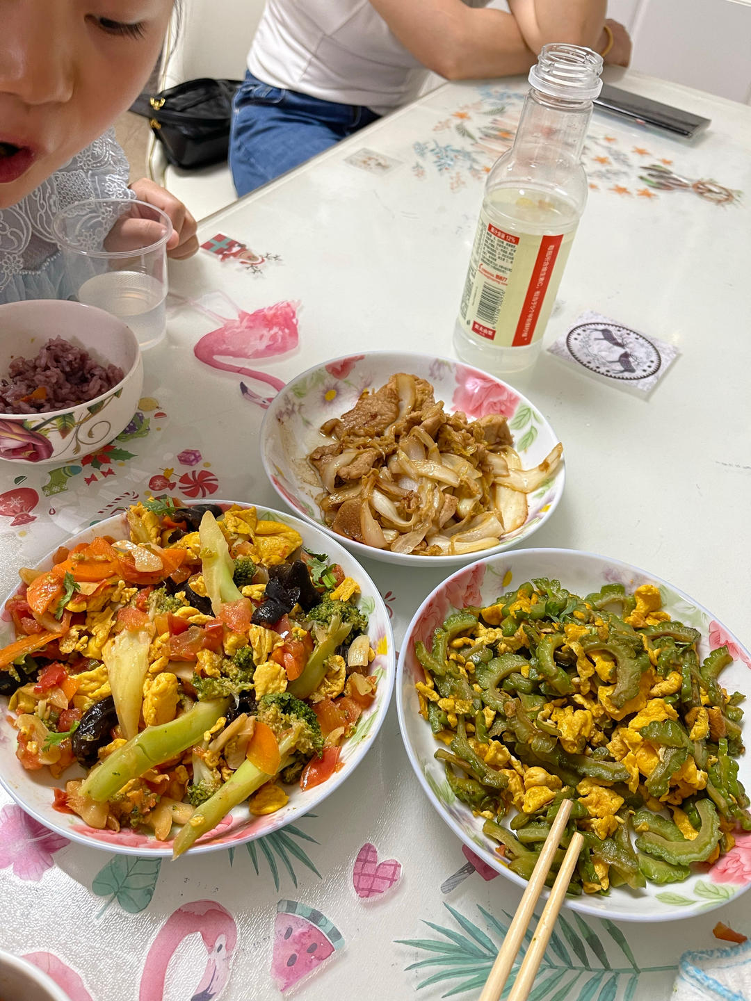 鱿鱼须酱炒蒜苔