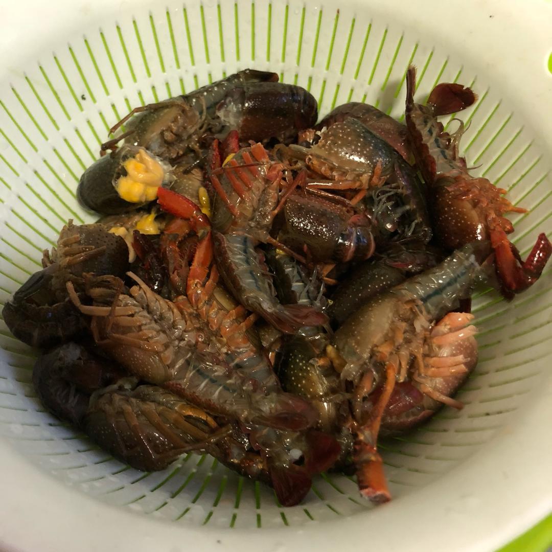 香辣小龙虾-超详细处理干净步骤！