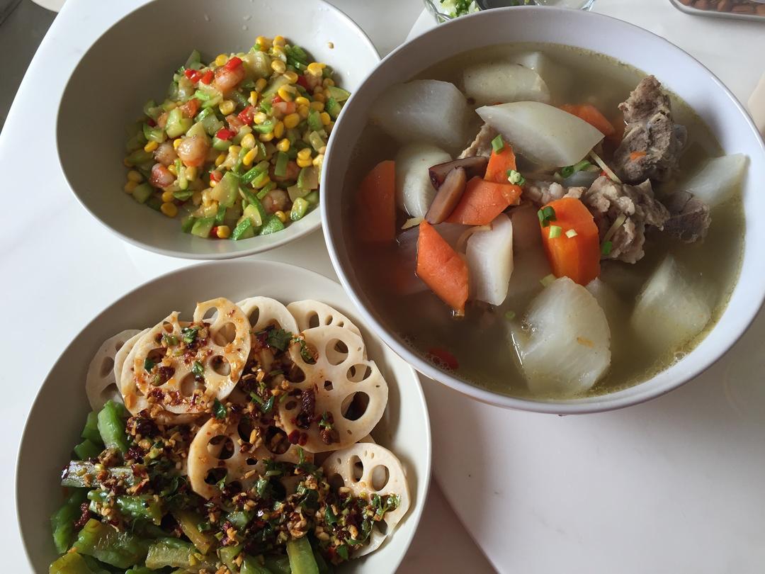 萝卜排骨的做法