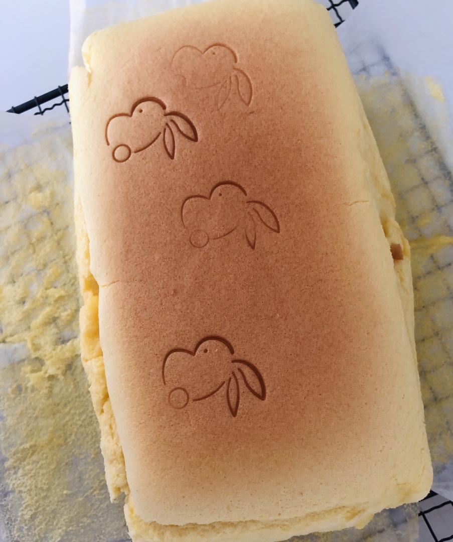 堪比柯基屁股
爆浆芝士🧀古早蛋糕