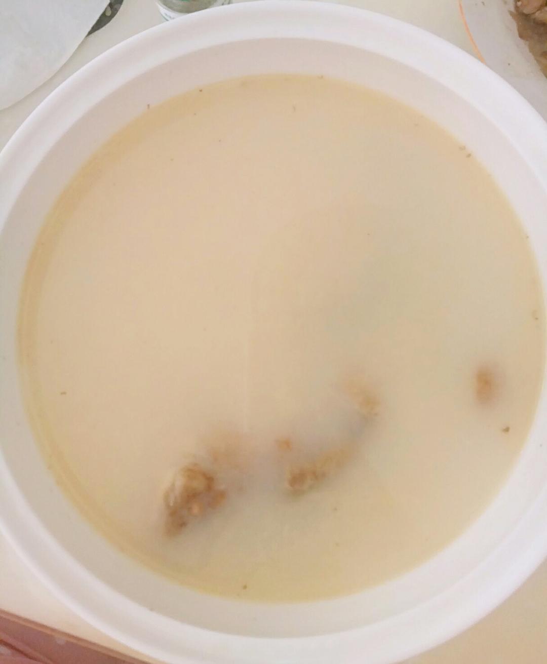 奶白鲫鱼汤