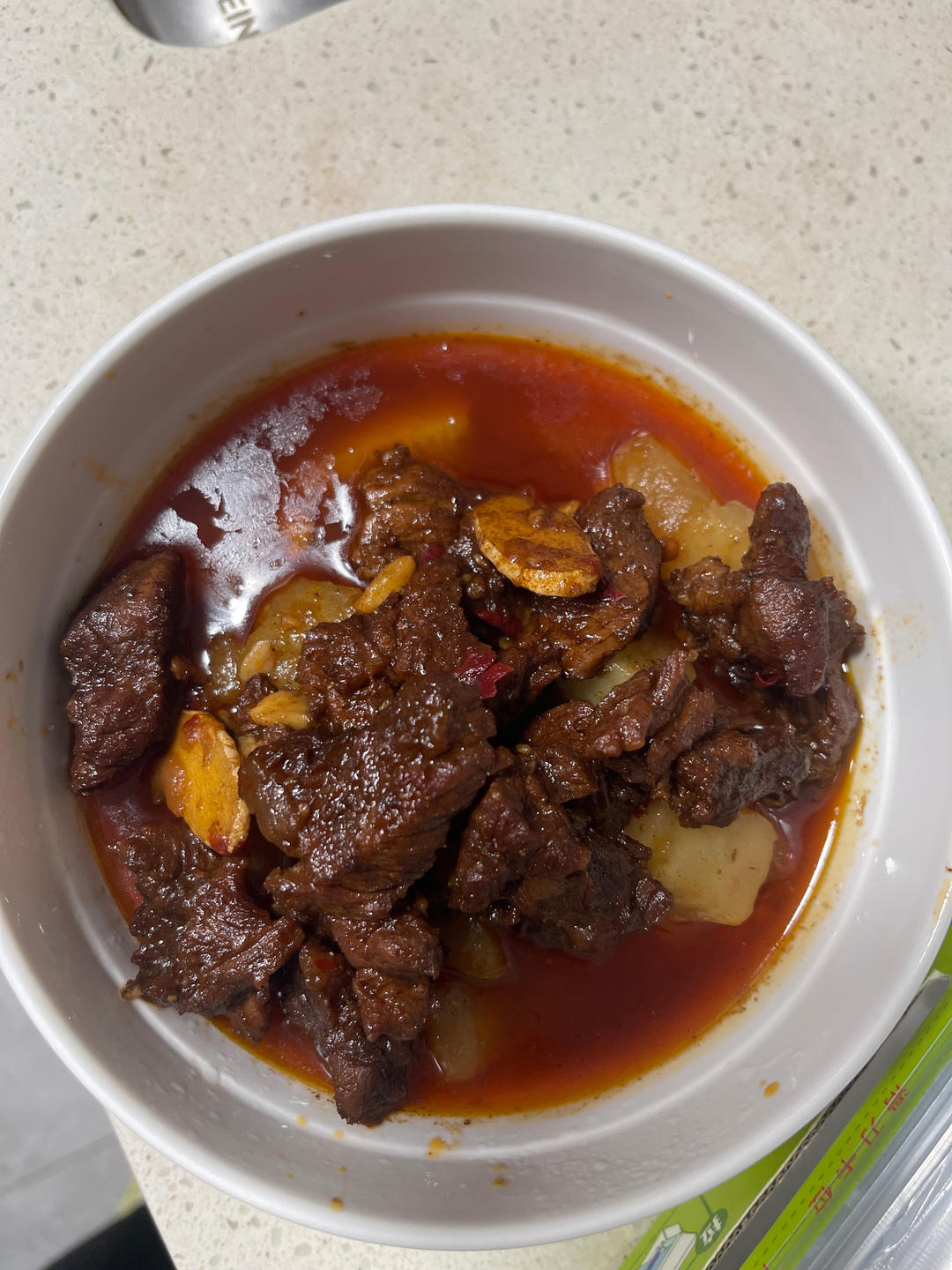 焖烧萝卜牛腩，软烂鲜香，好吃又下饭