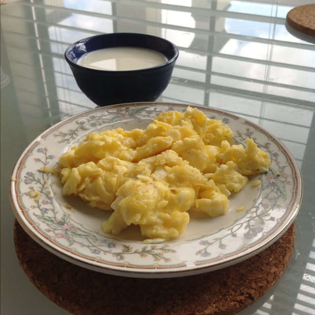 美式炒蛋 scrambled eggs