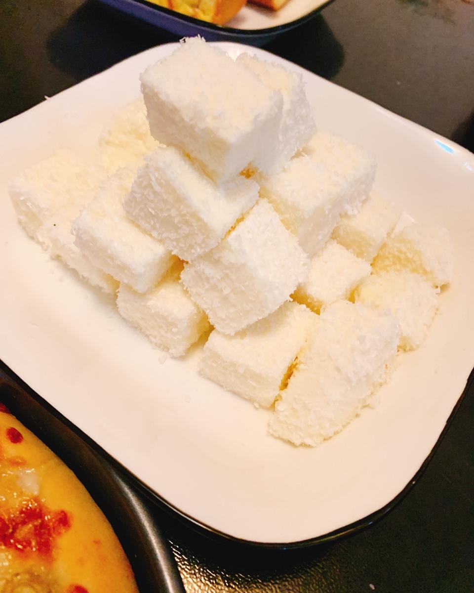 椰蓉牛奶小方