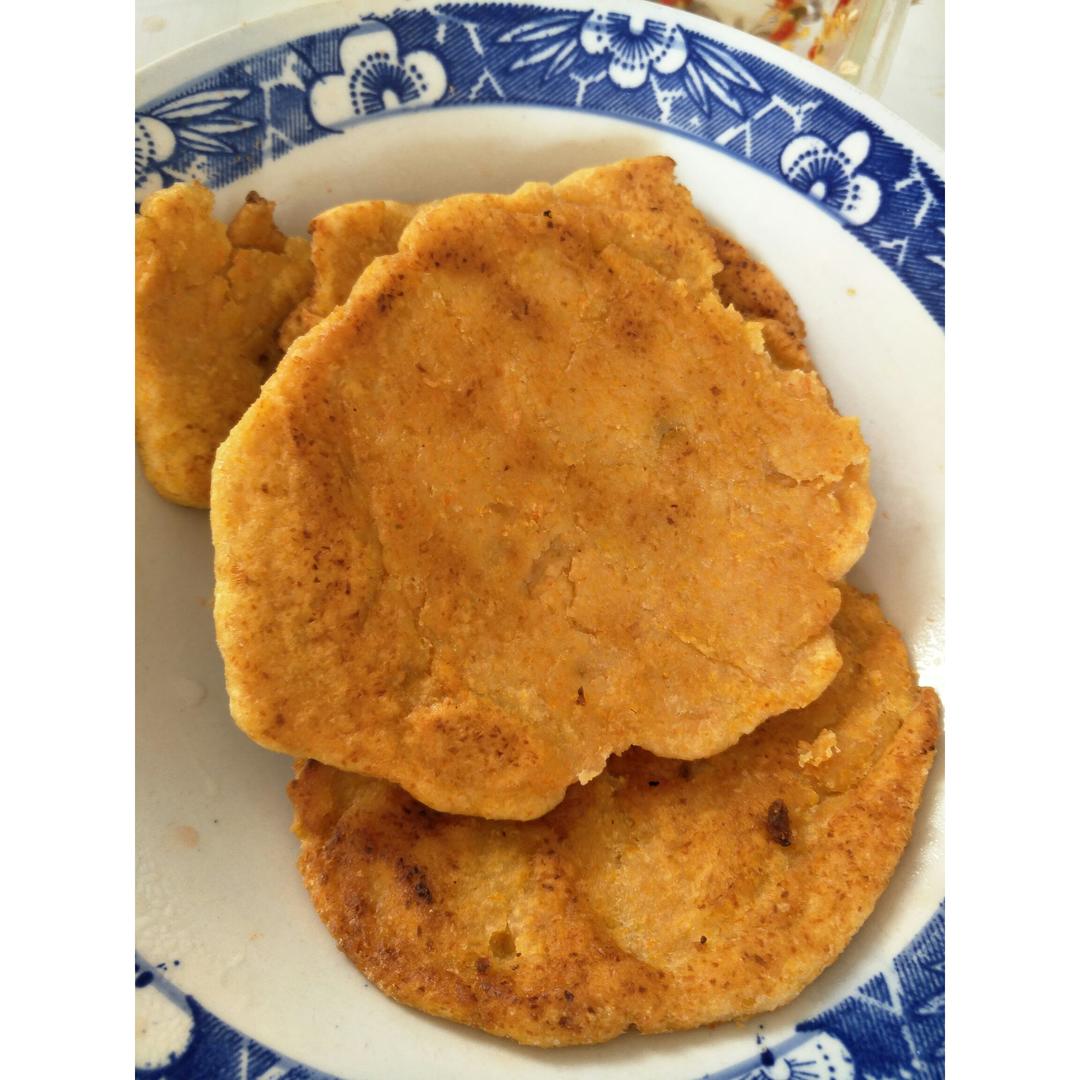 胡萝卜渣饼。