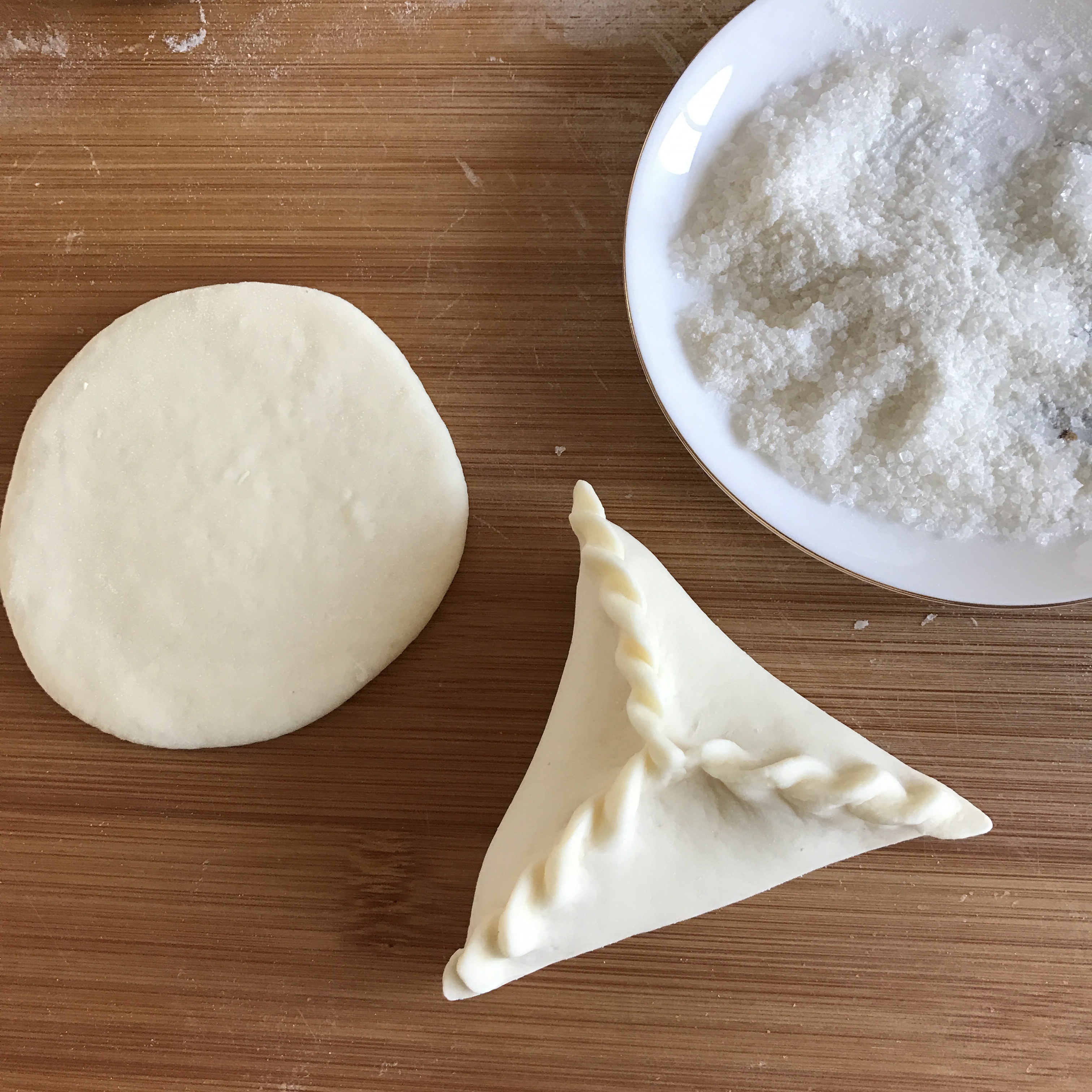 一次发酵糖三角的做法 步骤6