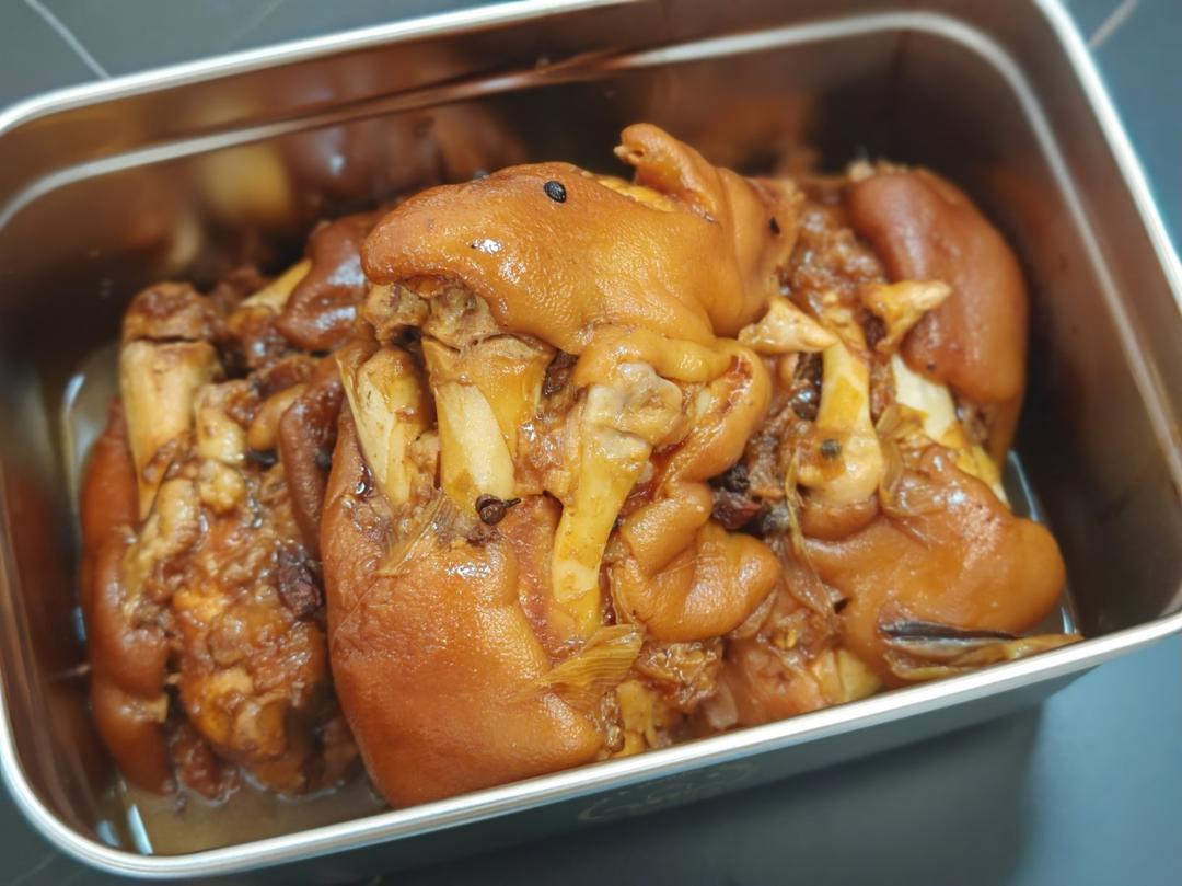 美味的家常菜：红烧猪蹄