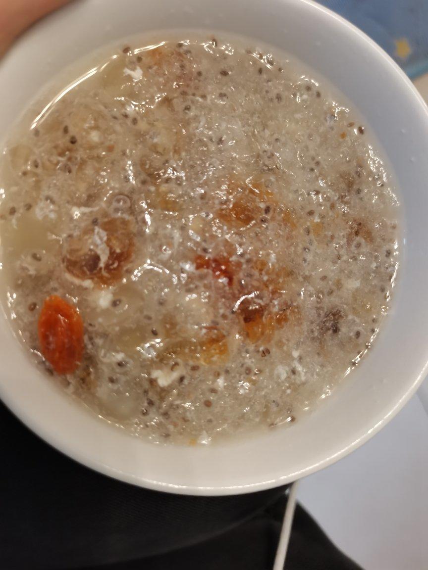 桃胶皂角米雪燕美颜羹