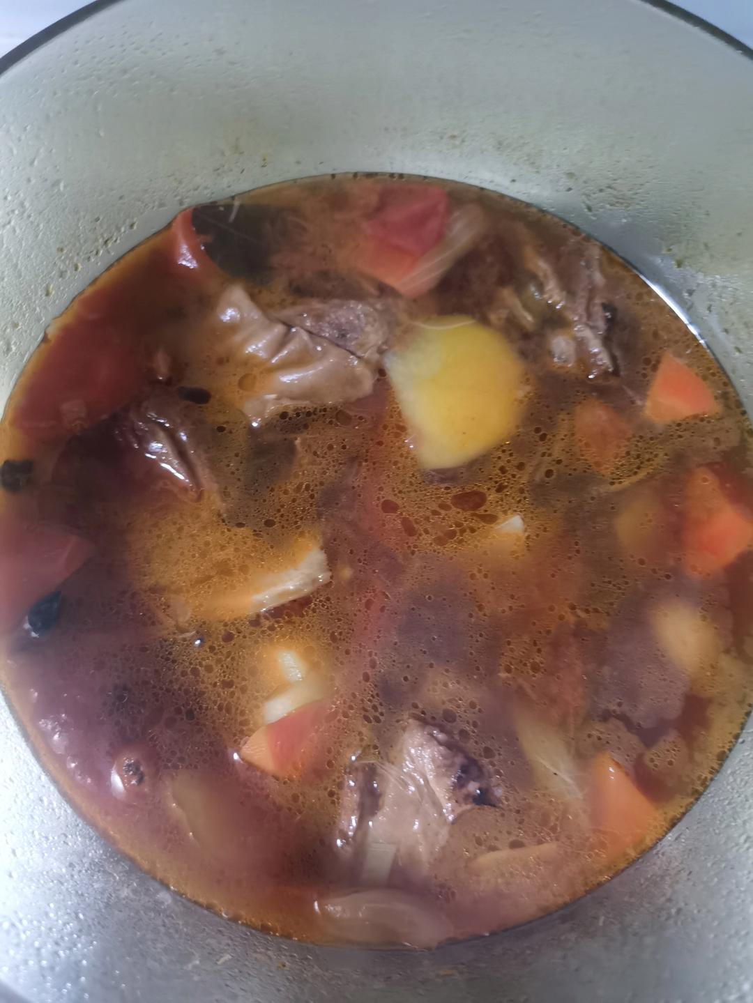 番茄土豆炖牛腩