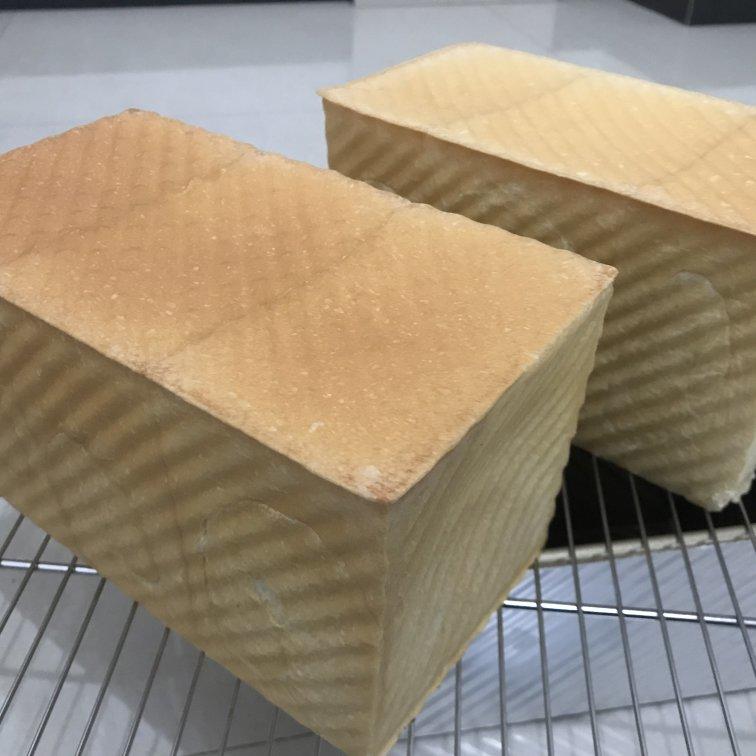 鲜奶液种超熟吐司