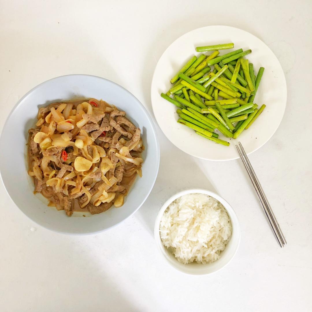 洋葱炒牛肉