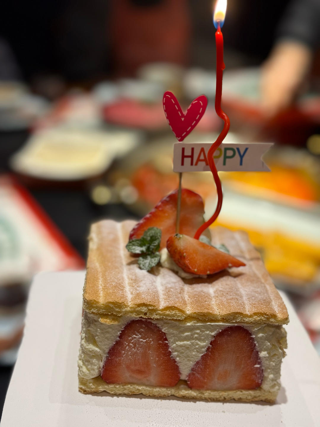 酸酸甜甜【草莓夏洛特】