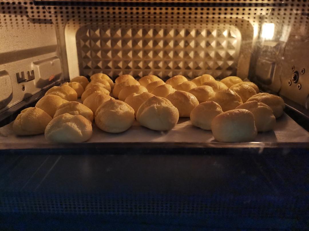 简单易成功的奶油小泡芙做法
