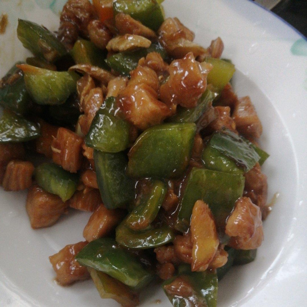 辣子鸡丁
