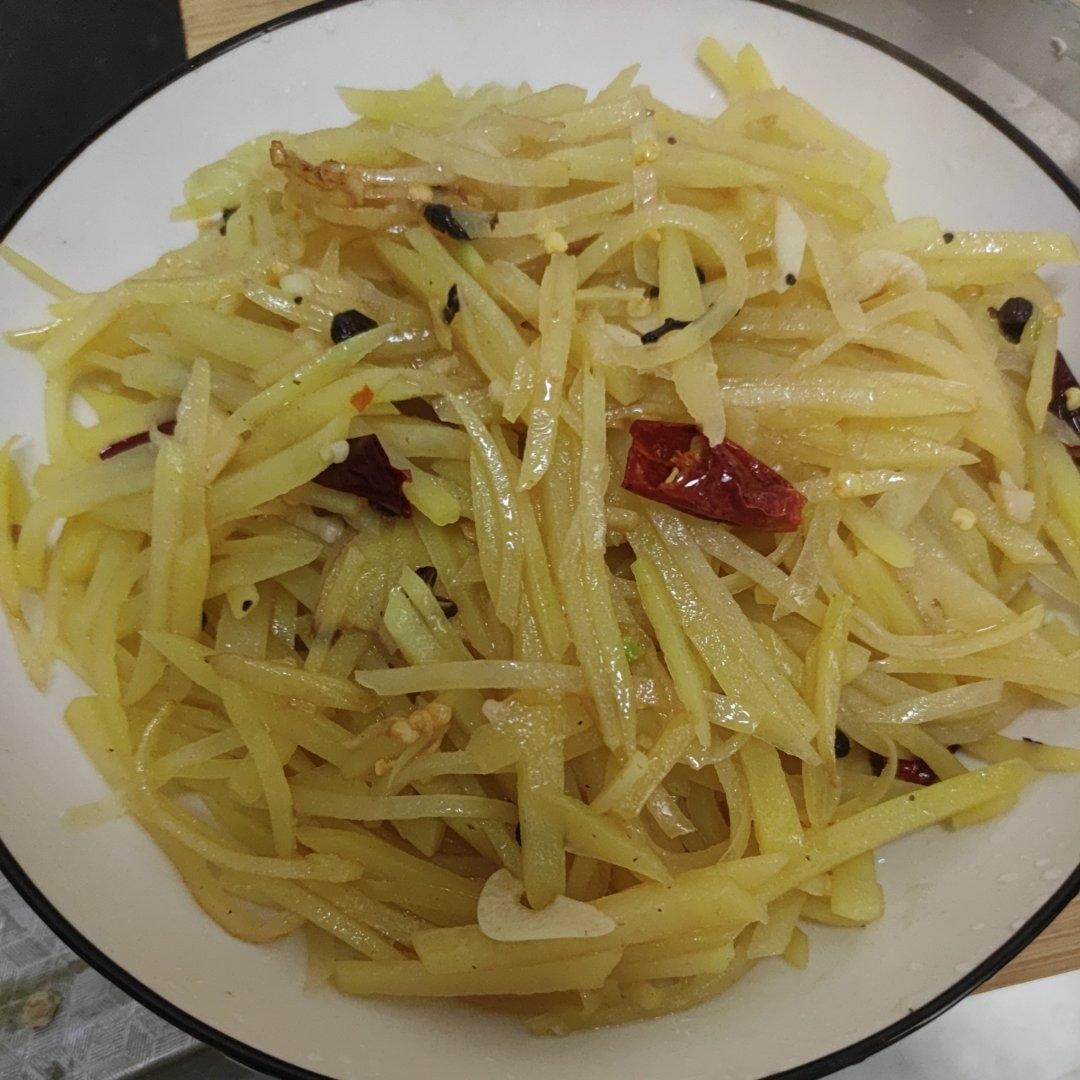 在家也能做出馆子味儿的醋溜/炝炒/酸辣土豆丝（就是那道看似简单，实则步步玄机的土豆丝）