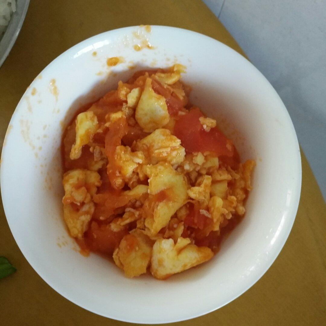 鸡蛋柿子
