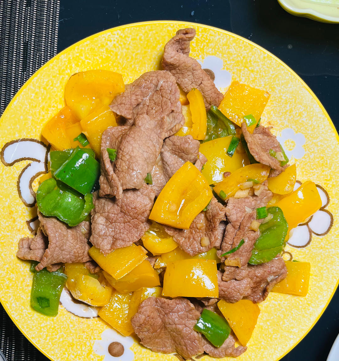 牛肉炒彩椒