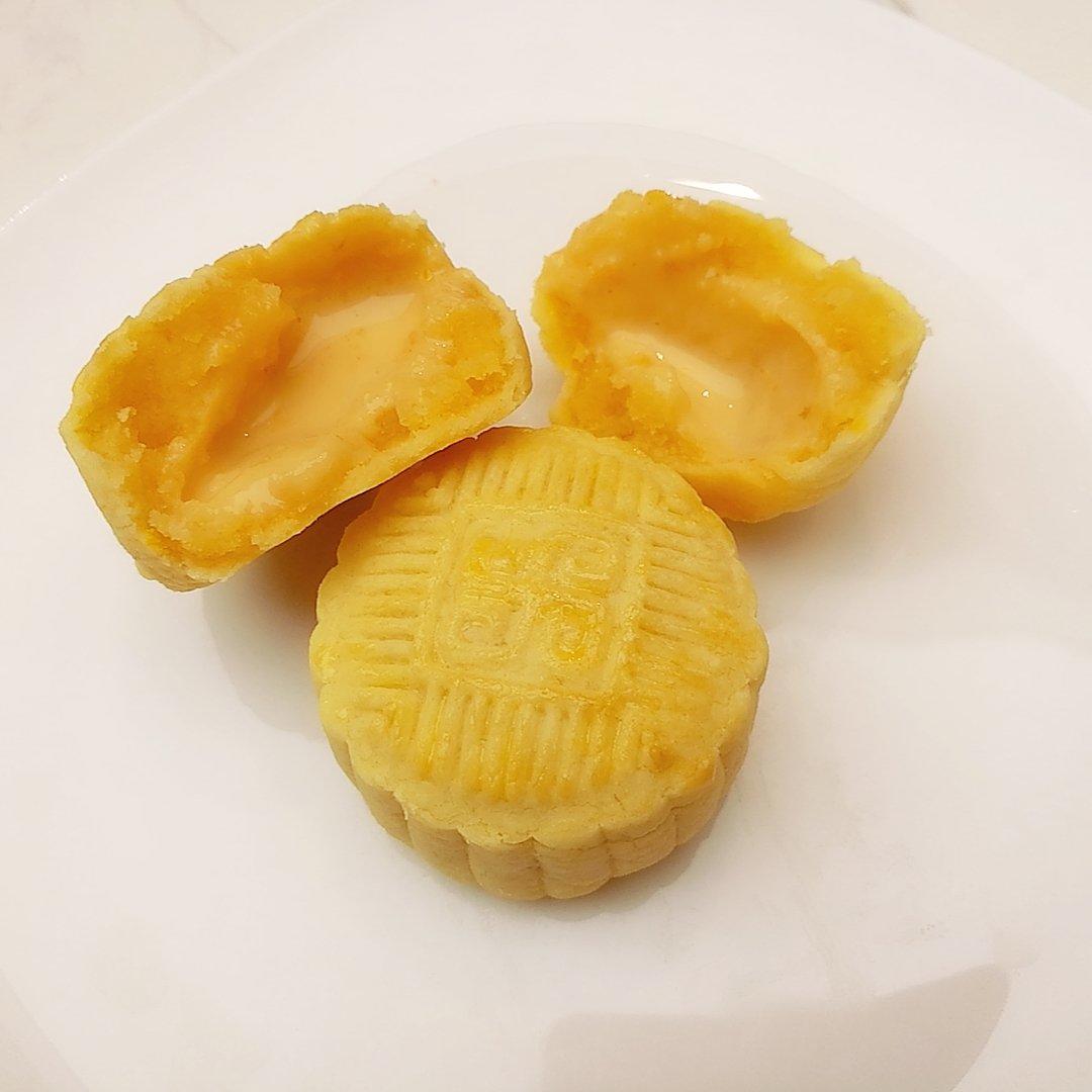 超详细图解版--流心奶黄月饼