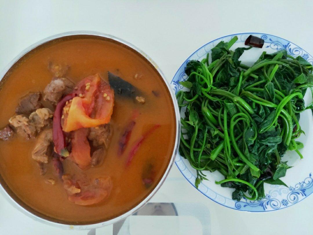 番茄土豆炖牛腩