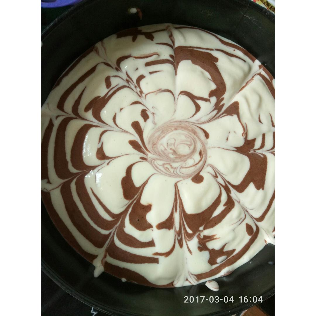 双色拉花戚风蛋糕