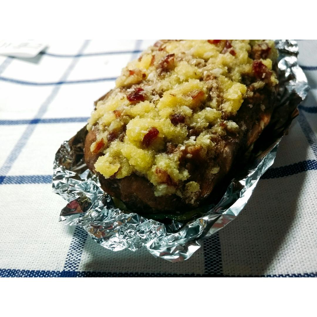 椰蓉蜜豆泡浆面包