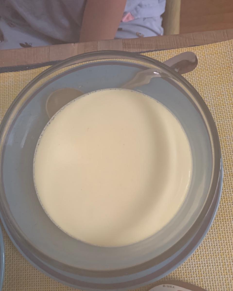 超简单牛奶炖蛋