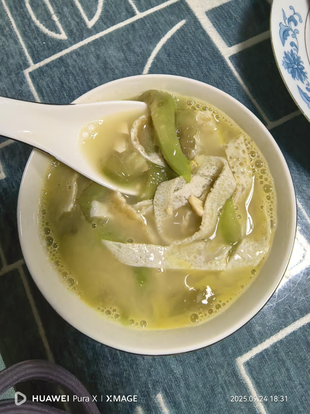 咸鸭蛋丝瓜汤