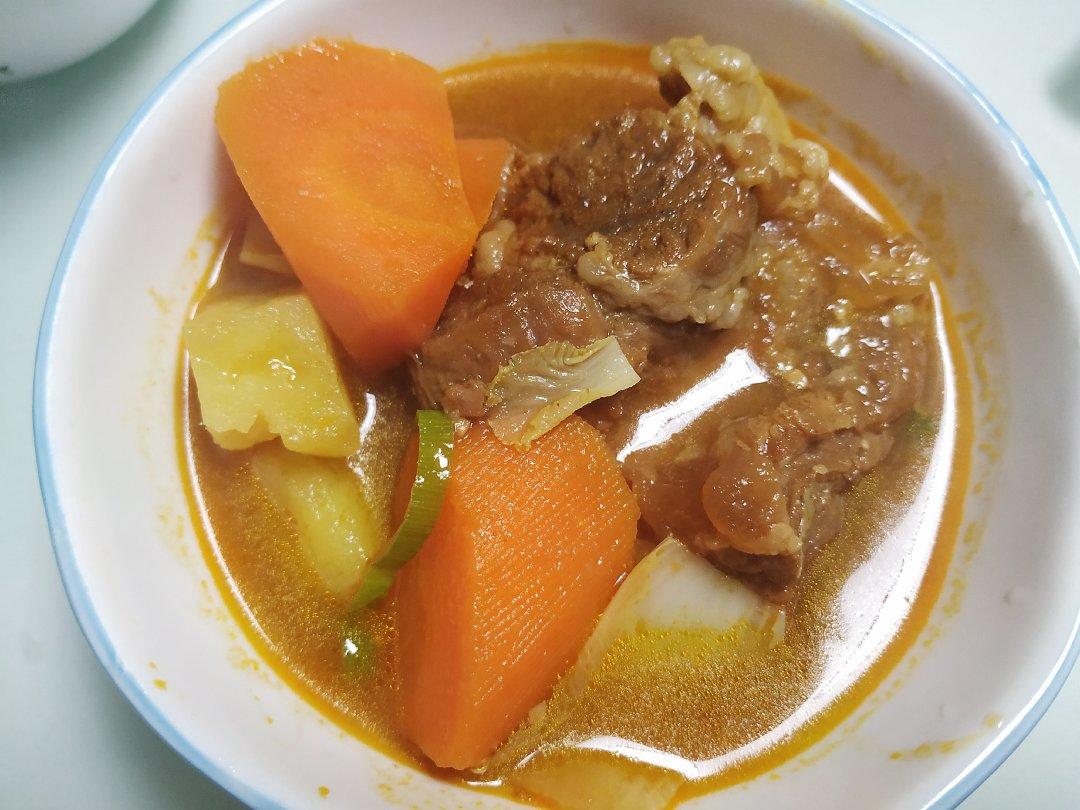 冬日暖暖韩式牛排骨汤