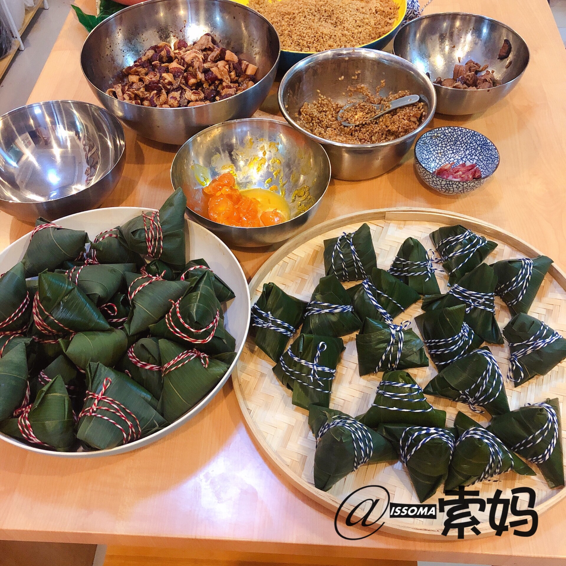 五香腊味鲜肉咸蛋黄粽子（端午节）的做法 步骤9