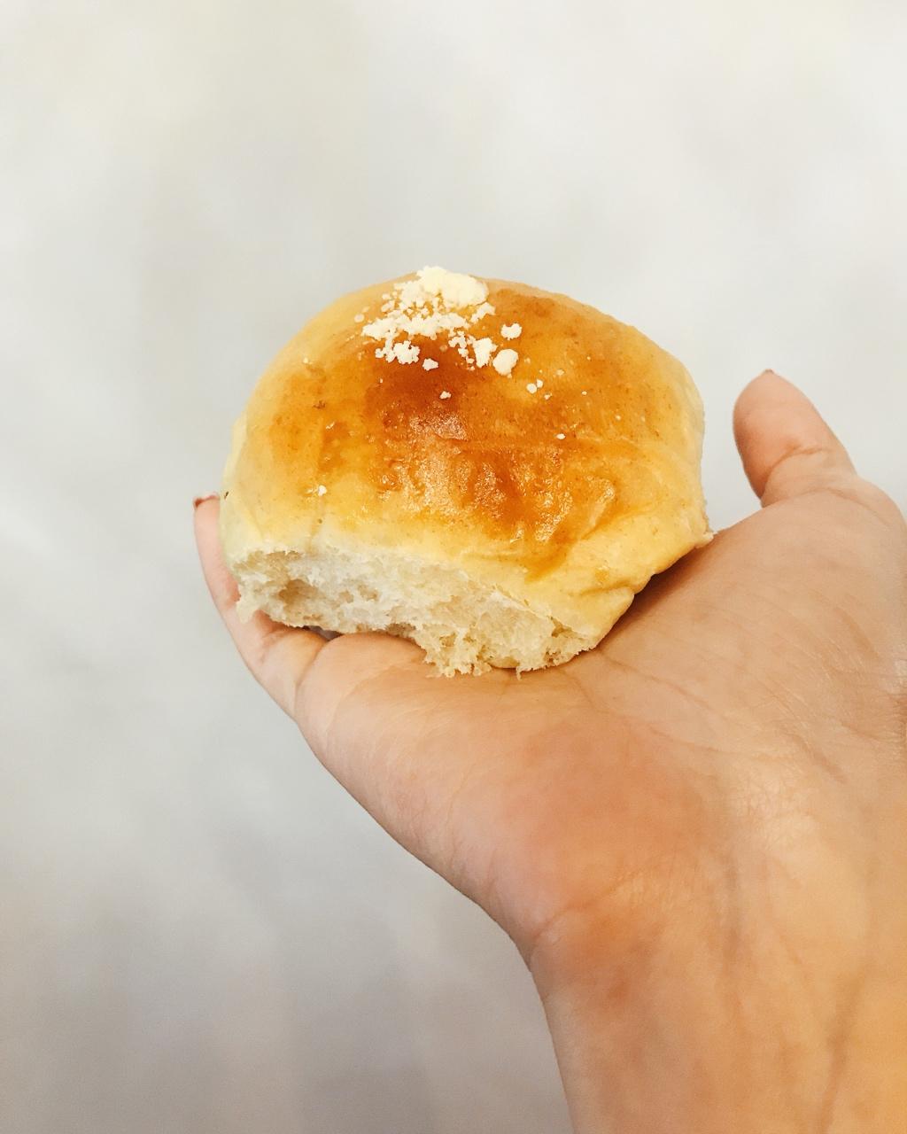 香甜松软的香蕉餐包