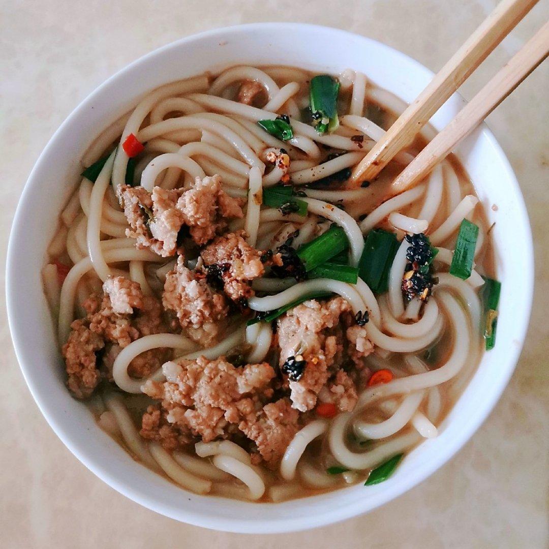昆明小锅米线（视频在最后）
