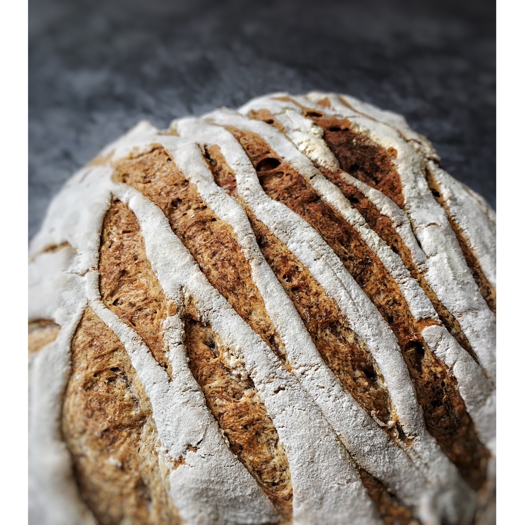 【Sourdough】天然酵种红薯欧包（附不同割包刀片使用体会）