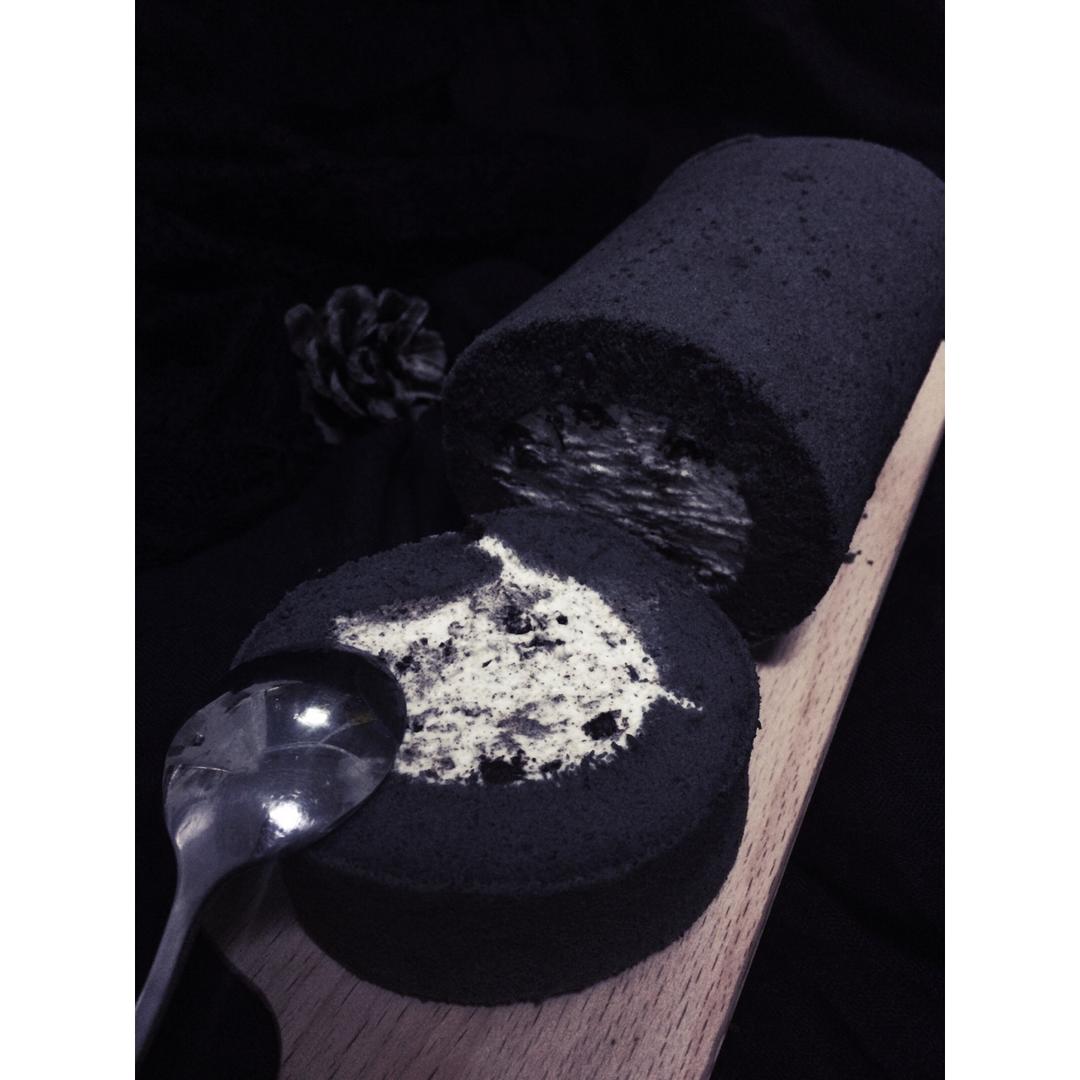 竹炭蛋糕卷