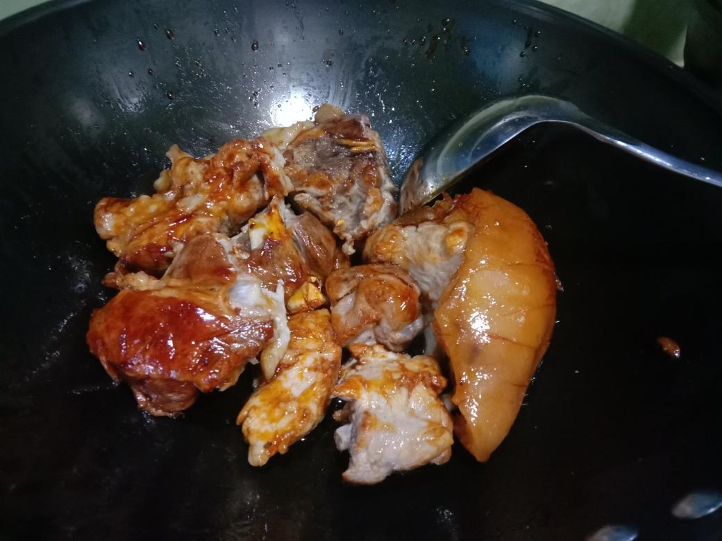 霞姐家常炖肘子