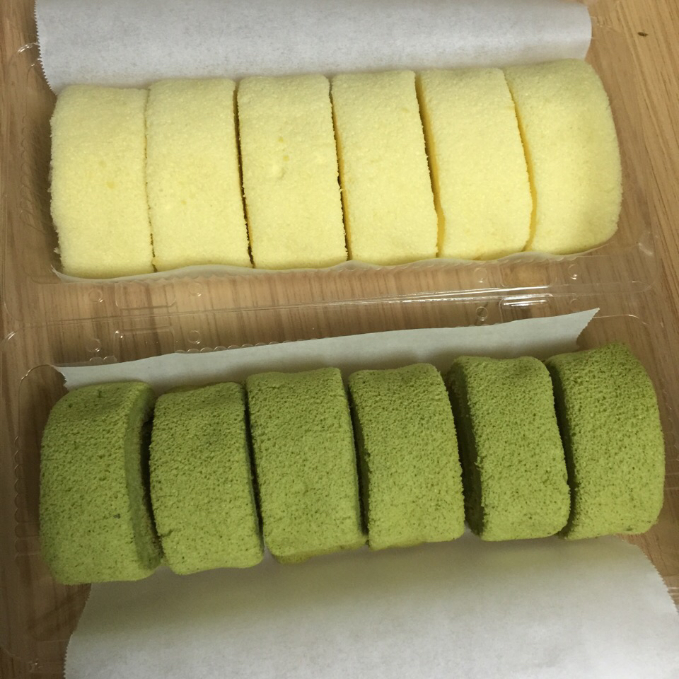 抹茶戚风蛋糕卷