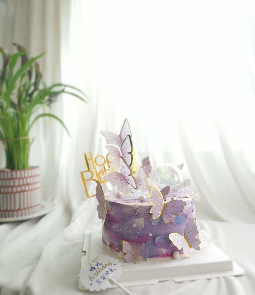 磕蛋糕的日子里……